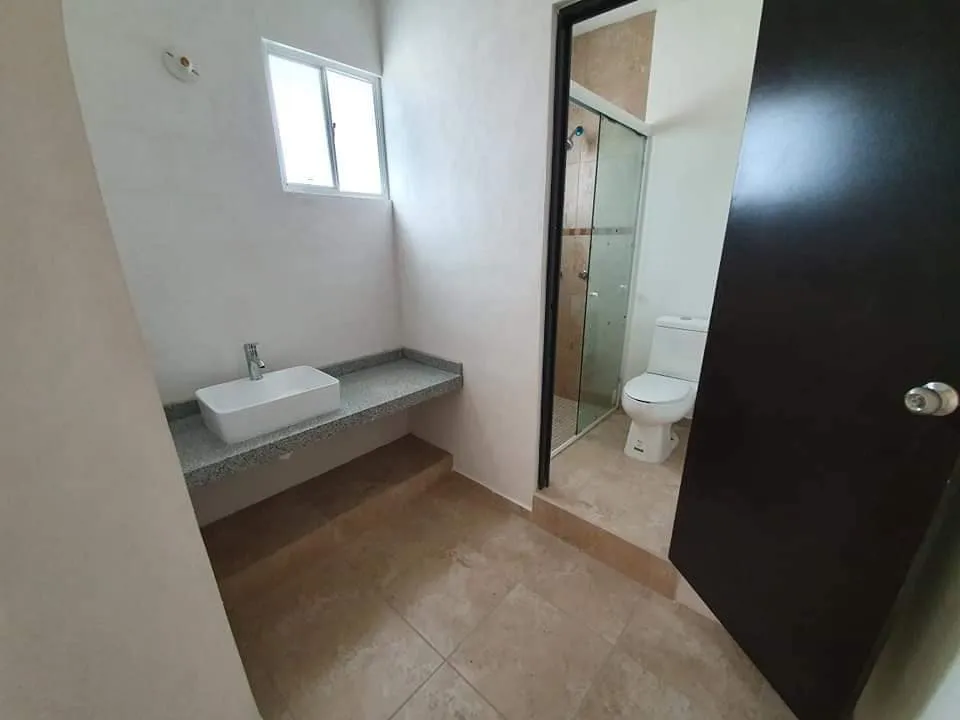 Bassols: baño principal